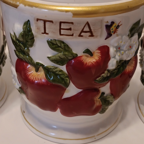 Set of 3 KK Ceramic Apple Canisters - Picture 3 of 10